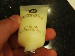 洗漱用品-武汉五月花大酒店(武昌火车站中南路地铁站店)