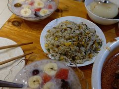 特色臊子蛋炒饭-嘉州叶婆婆钵钵鸡(建设路店)