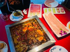 -二荆条·蜀鲜汇城市森林火锅