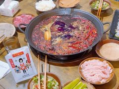 -黄潇洒老火锅(九眼桥宏济巷店)