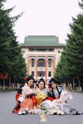 -红馆妆造(中央大街店)