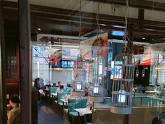 -阿瓦山寨·湘菜现炒·剁椒鱼头王(咸阳总店)