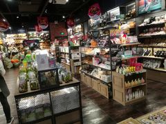 -酷乐潮玩(金桥国际店)