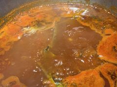 -野山舂·贵州现舂酸汤火锅(鸿通城店)