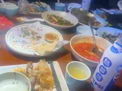 -魏铭鱼头捞饭(晋阳路店)