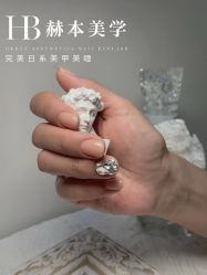 -赫本轻奢美颜中心