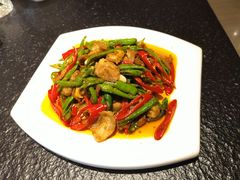 -河畔春天时尚餐厅