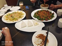 -国人川菜(李家村建东街店)