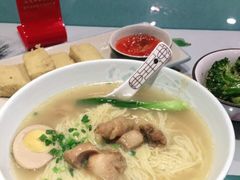 -张氏宽窄巷成都名小吃(茂业百货华强北店)
