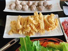 炸腐竹-潮汕美牛肉丸火锅店(天宁寺店)