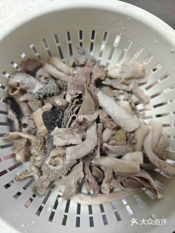 秋天的第一夹豌豆尖。。。