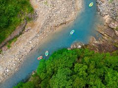 -仙人谷漂流景区