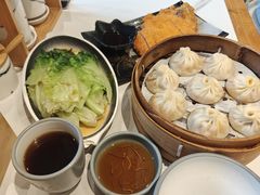 -馋三尺蟹粉小笼(人民广场店)