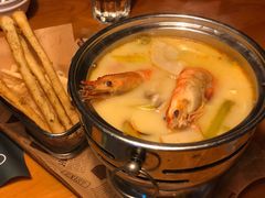 海鲜冬阴功汤-绿茵阁牛扒餐厅(客村店)