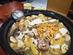 -菌之家·专业纯野生菌火锅·特色炒菌