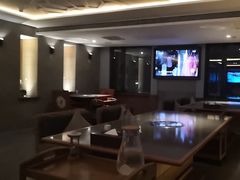 -浅深(世茂滨江精品店)