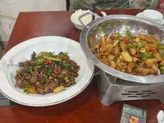 -湖南人家湘菜馆(镇江路店)