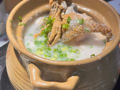 鱼皇蚝贝粥-禄粥·广府味·煲仔粥·宵夜·明档现做(江南西店)