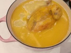 -鲜入围煮花胶鸡海鲜火锅