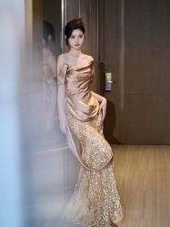 -曼青婚纱礼服馆