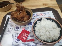 -万和春排骨砂锅米饭(新业广场店)
