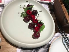 樱桃鹅肝-小大董·烤鸭(凤凰汇店)