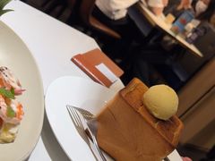 蜂蜜冰淇淋厚多士-鹿港小镇(金虹桥国际中心店)