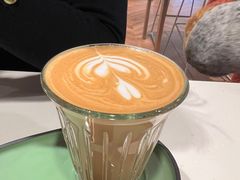 澳白-潮一不贰·法式甜品·生日蛋糕·西式简餐(外滩店)