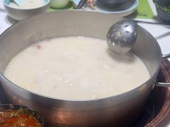 -洪氏嗨捞·猪肚鸡火锅(阳光天地店)