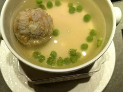 首味蟹粉黑猪肉狮子头-小厨娘淮扬菜(河西奥美大厦店)