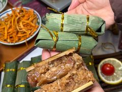 -刘姐啤酒鱼民族演艺餐厅(西街总店)