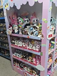 -逝水玩具折扣店