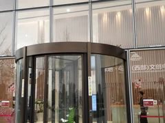 门面-瑞幸咖啡(绿地锦峰大厦店)