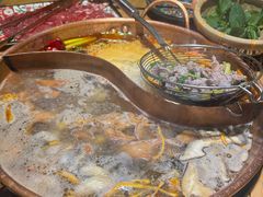 -洱火云南酸菜牛肉火锅(石景山当代商城店)