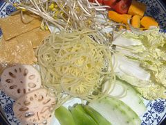 -周小明火锅(黑金冠社区店)