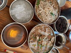 -正宗杨记普洱酸醋米线(总店)