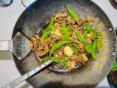 -费大厨辣椒炒肉(黄兴中心广场店)