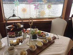 -黄浦江游览十六铺3号码头网红自助餐