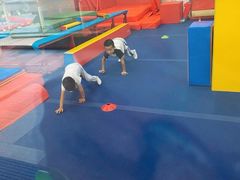 -蜩动儿童运动成长馆(恒生万鹂广场店)