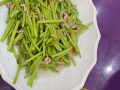 芦蒿炒肉丝-双东酒店(东关街店)