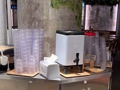 自助取餐区-老乡鸡(上海白玉兰广场店)