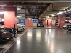 -上海来福士广场-停车场