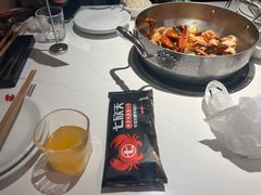 -七欣天香辣蟹火锅(闵行浦江欢乐颂店)