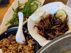 -隔壁老王·家常云南菜(花巷店)