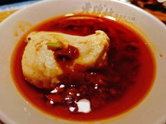 -老牌坊云南鱼豆花火锅(哈西万达店)