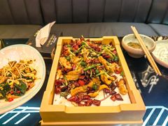 -星璨火吧KTV聚会餐厅(丰庆路店)