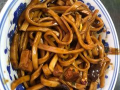 -珠宝街老左杂酱面馆