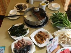 -蒙肥羊·酸汤潮牛·鲜牛肉火锅烤肉自助(岗顶店)
