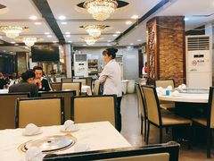 -渝君重庆火锅(嘉宾路店)