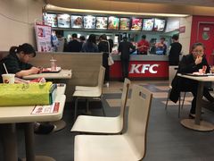 用餐区-肯德基(平江新城店)